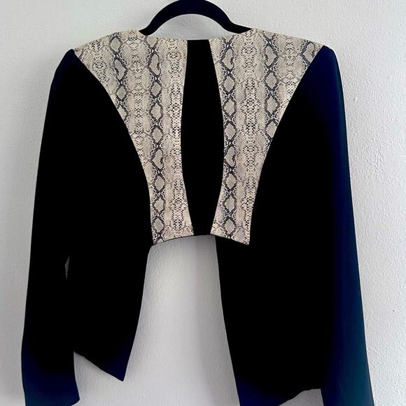 KoKo & Palenki unique snake print cropped jacket Sz M - Picture 2 of 8